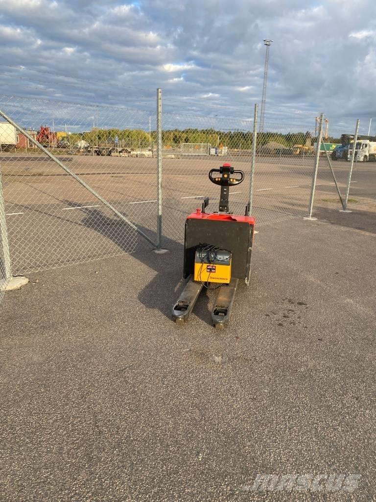 Heli CBD 20 Pallettruck met meerij platform