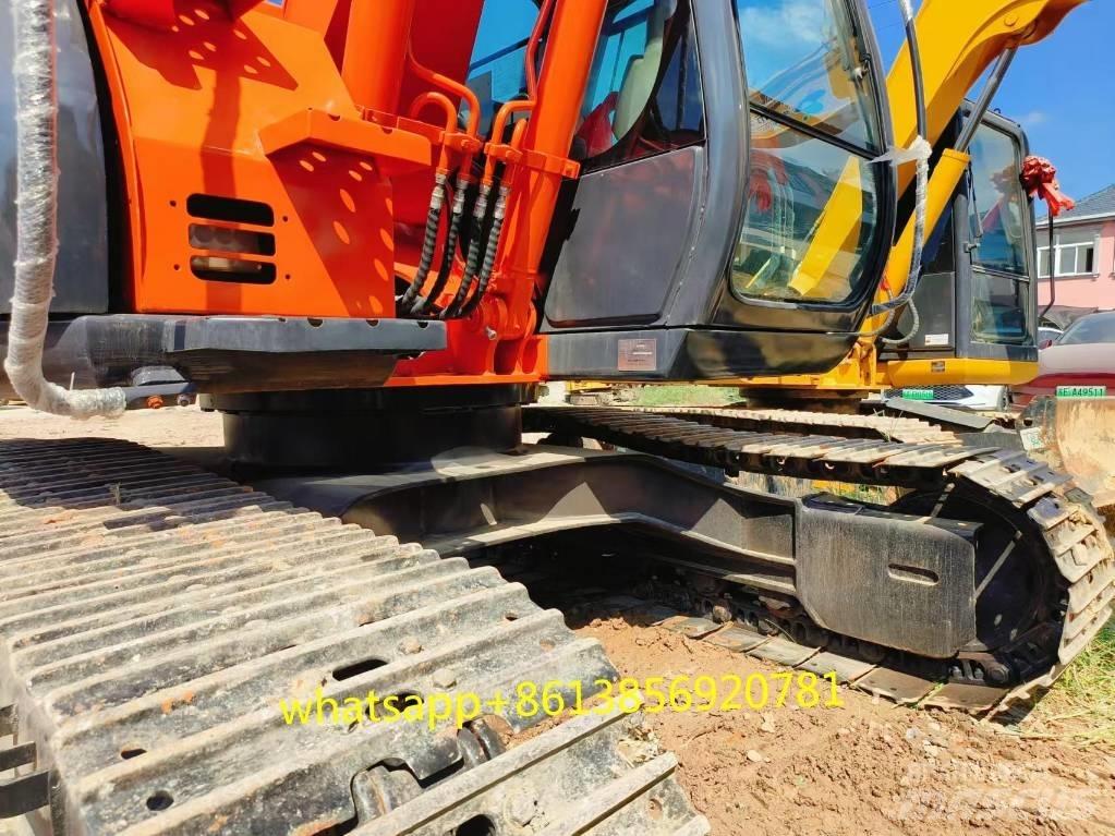 Hitachi ZX 135 US Rupsgraafmachines