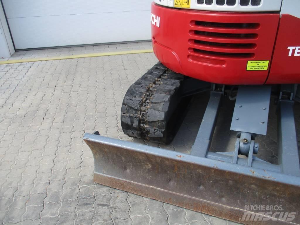 Takeuchi TB 153 FR Minigraafmachines < 7t