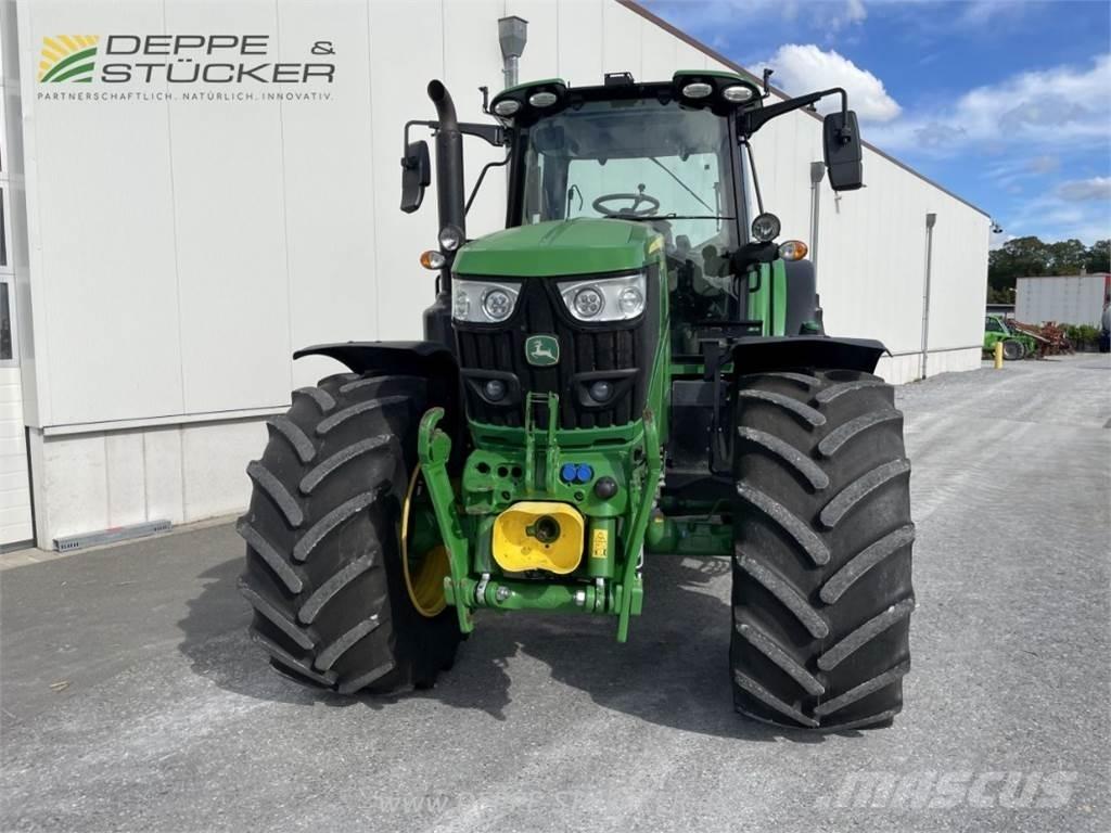 John Deere 6155M Tractoren
