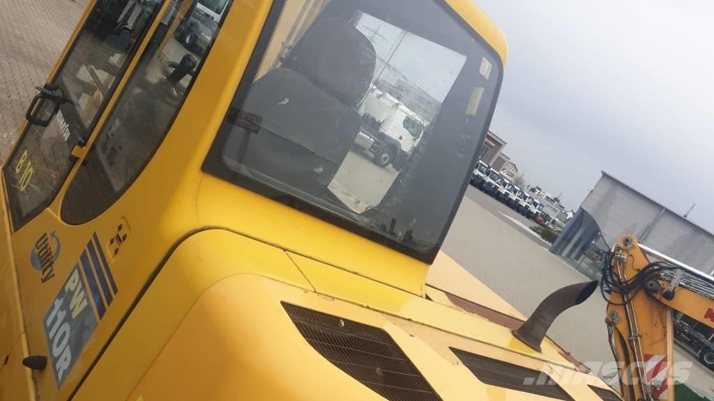 Komatsu PW 110 Wielgraafmachines