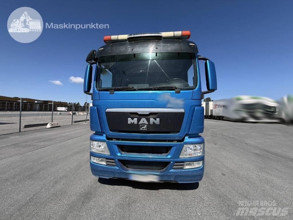 MAN TGS 26.440 BL Vlakke laadvloer met kraan