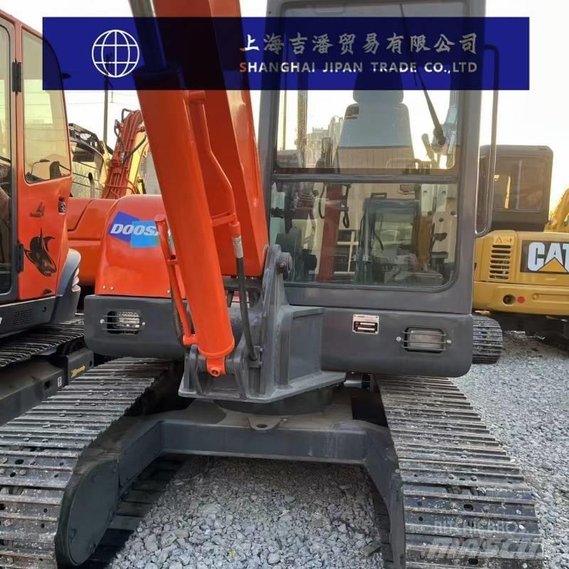 Doosan DH 55 Minigraafmachines < 7t