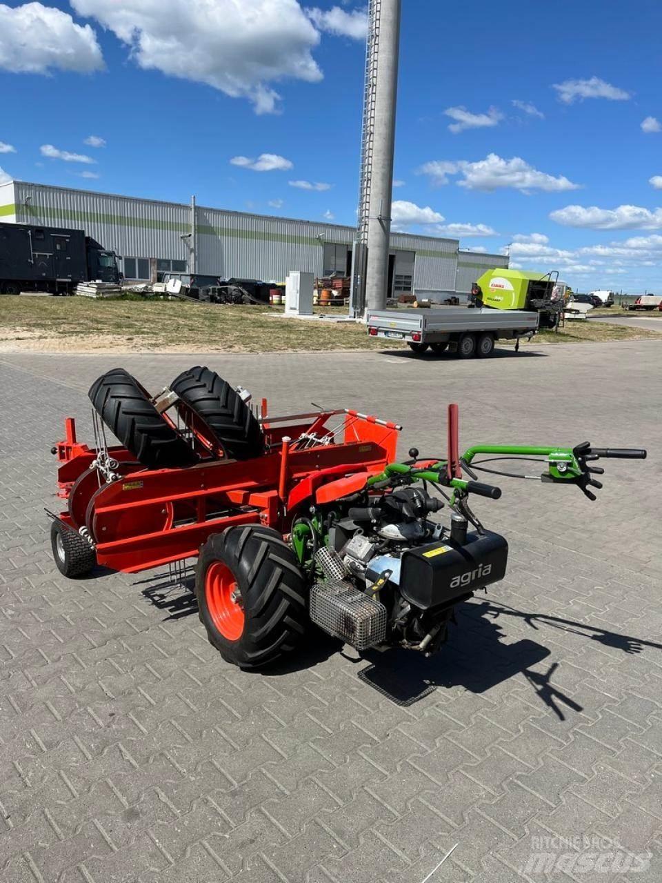 Agria Taifun 22 Tweewielige tractoren en cultivatoren