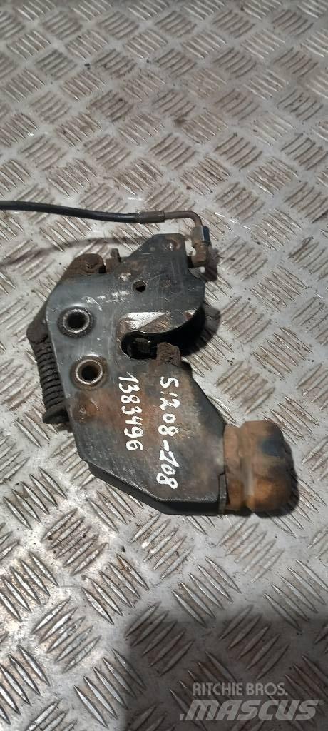 Scania 94 D.    1383496 Cabine en interieur
