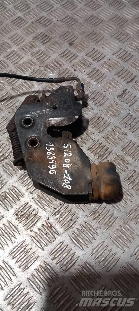Scania 94 D.    1383496 Cabine en interieur
