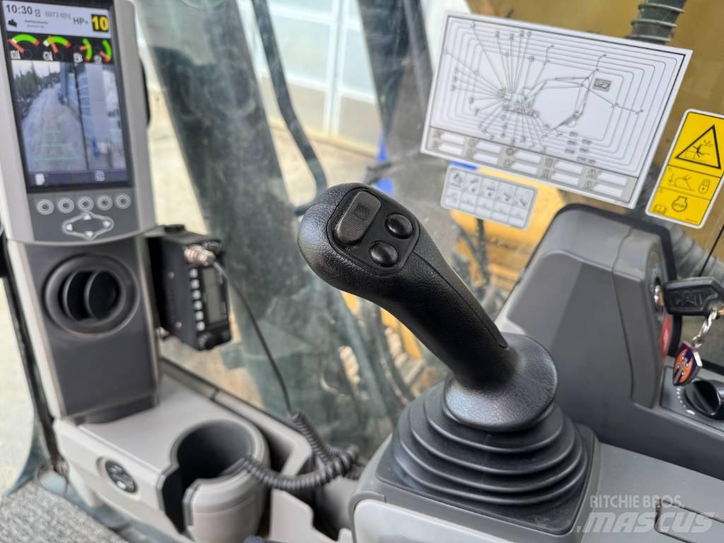 CAT 318 Rupsgraafmachines