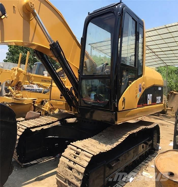 CAT 320 C Rupsgraafmachines