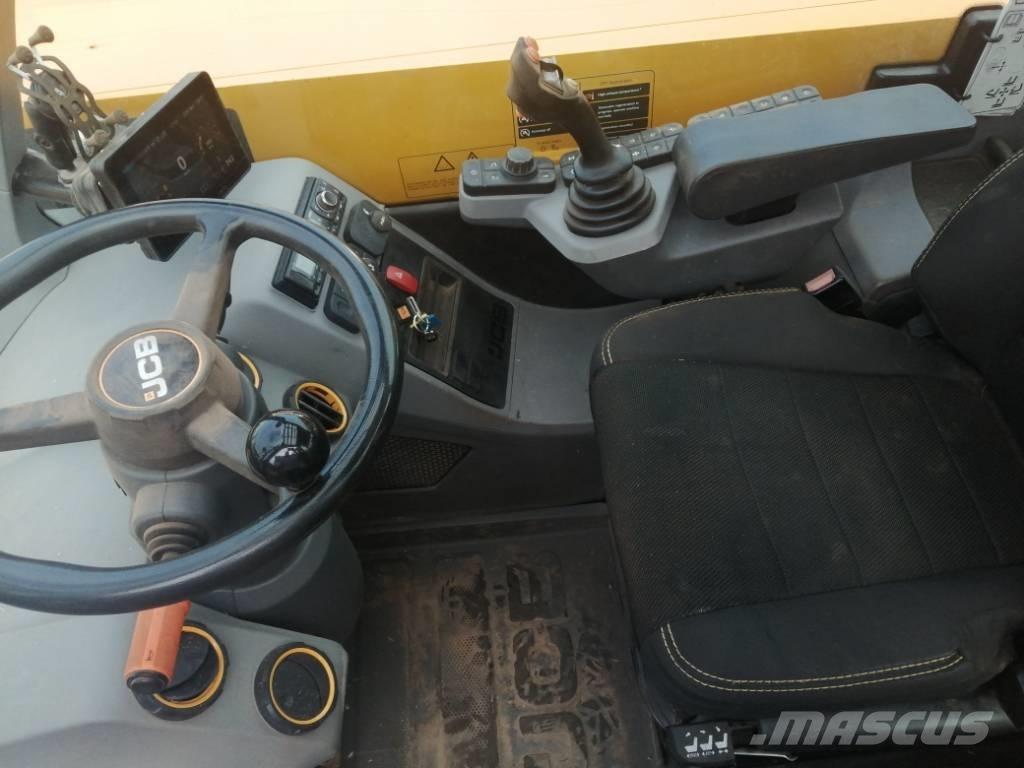 JCB 542-70 Agri Xtra Verreikers voor landbouw
