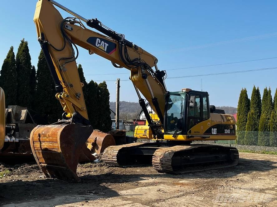 CAT 324 D Rupsgraafmachines