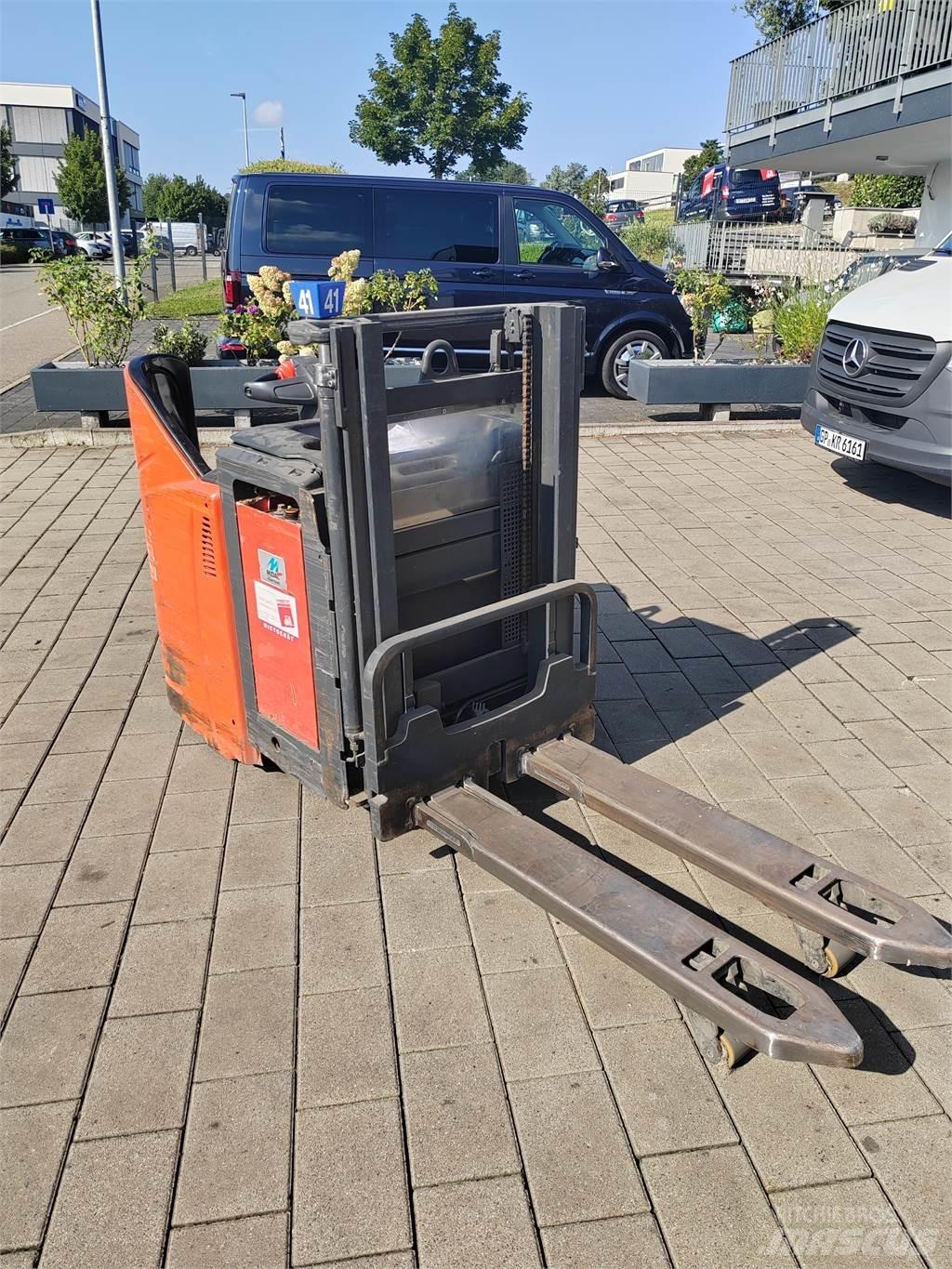 Linde L12 LHP SP Meeloop stapelaar