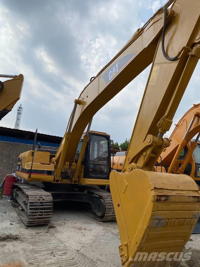 CAT 325 B L Rupsgraafmachines