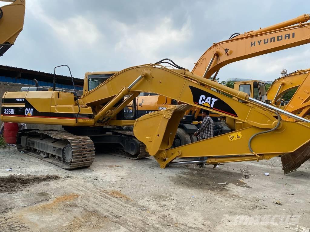 CAT 325 B L Rupsgraafmachines