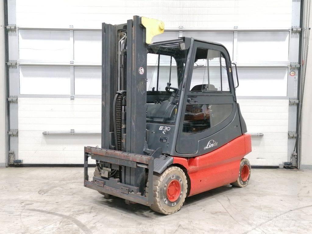 Linde E30-03 Elektrische heftrucks