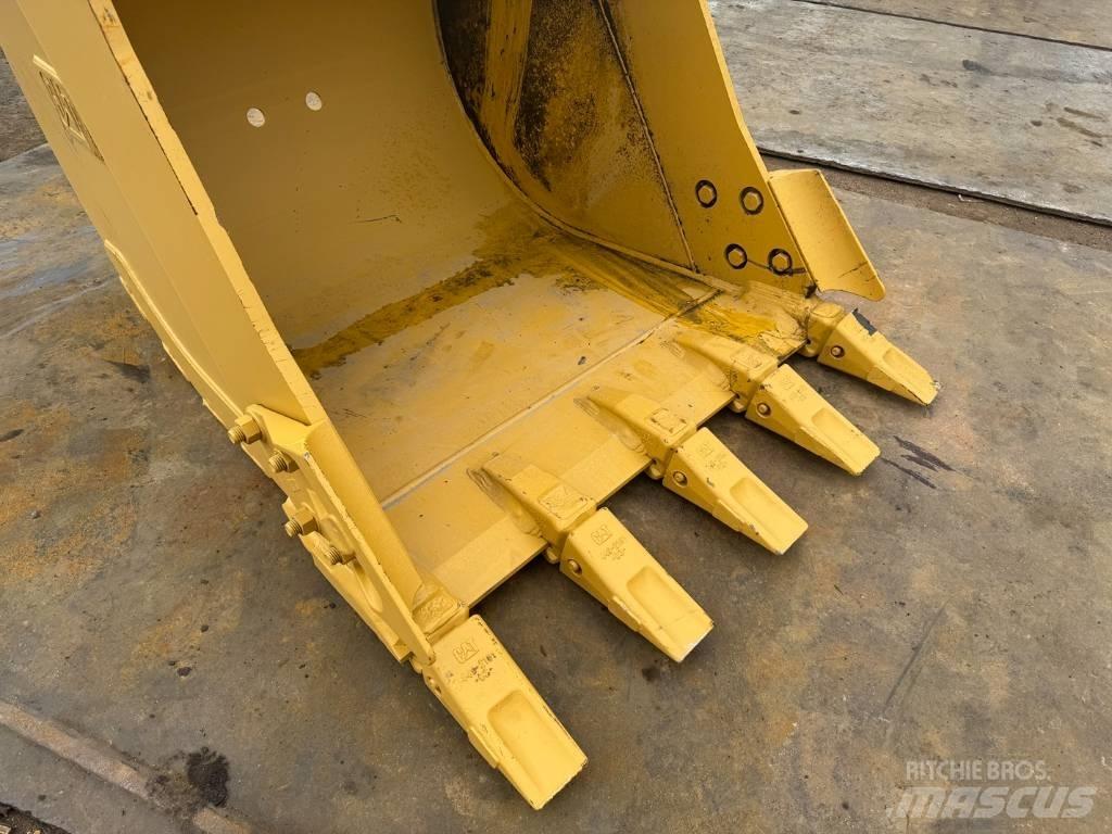 CAT 320 bucket OM Bakken