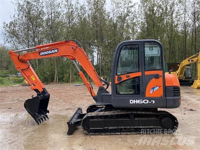 Doosan DH 60-7 Minigraafmachines < 7t