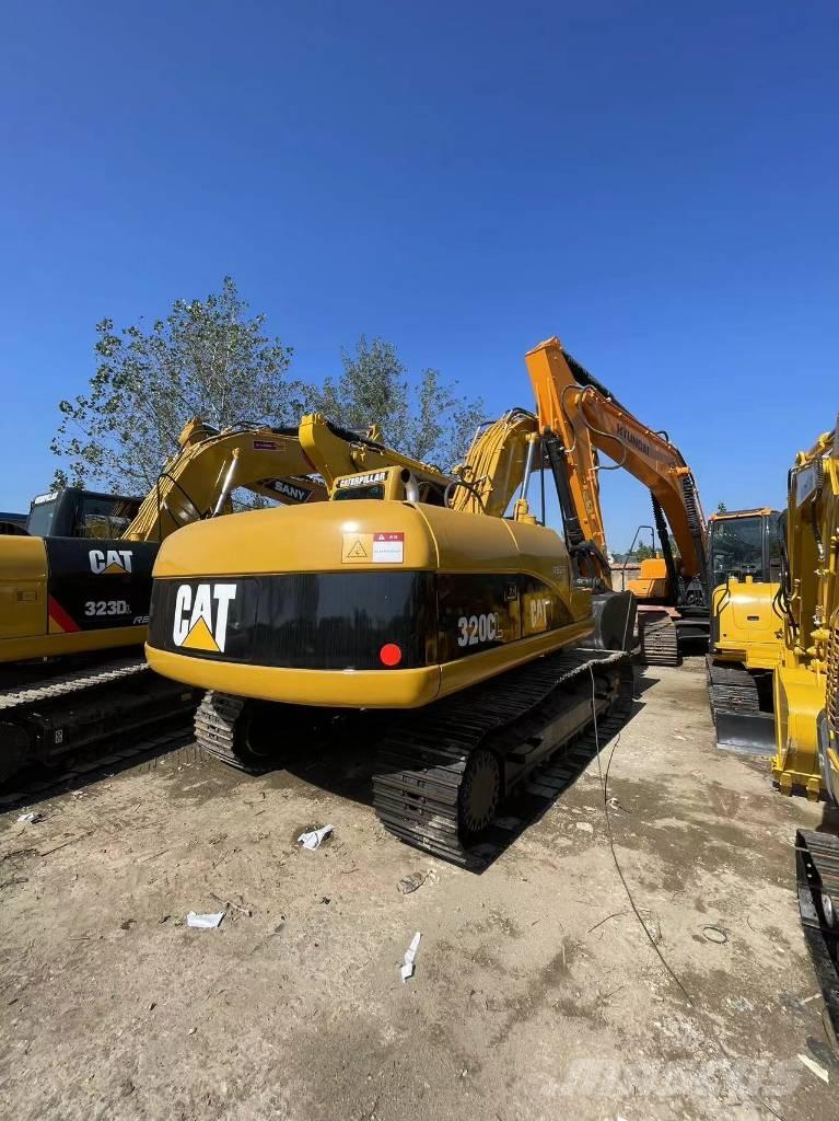 CAT 320 C Rupsgraafmachines