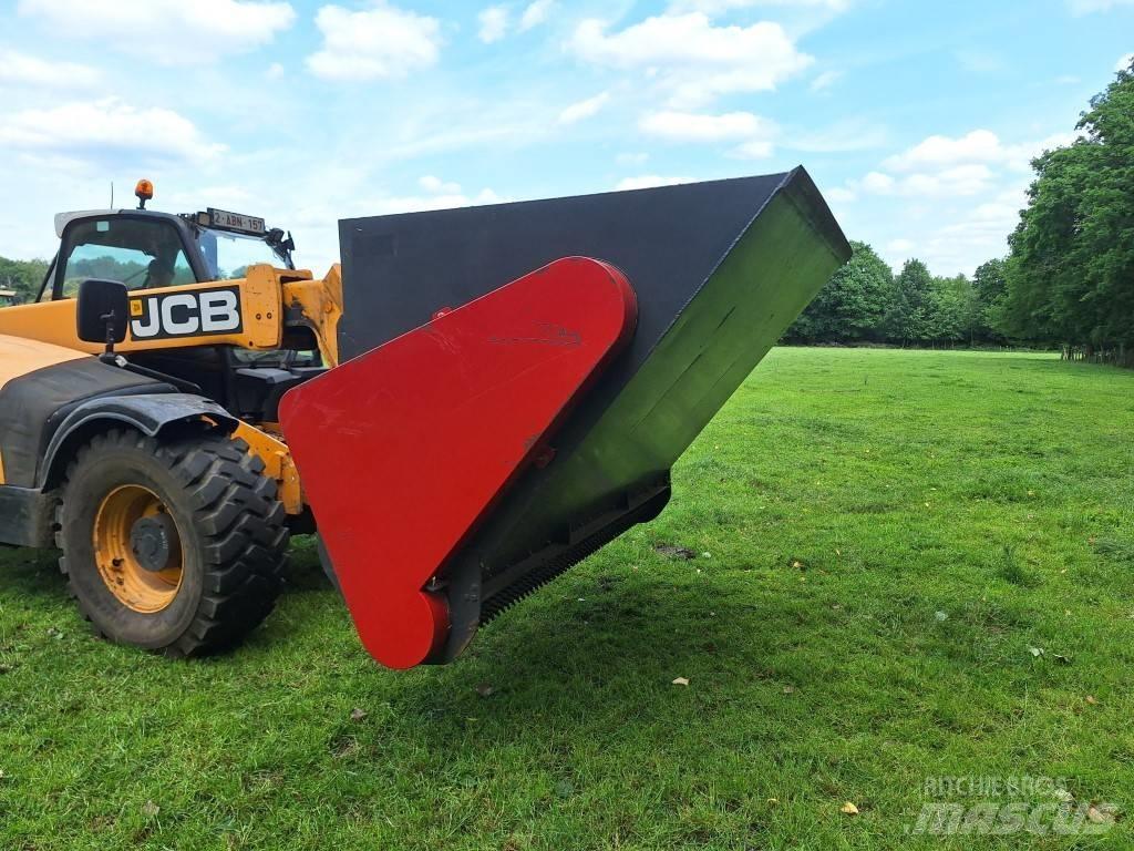  VDW Balemaster 260 Balenhakselaars, -snijders en -afwikkelaars