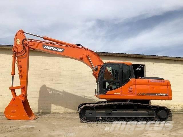 Doosan dx225 Rupsgraafmachines