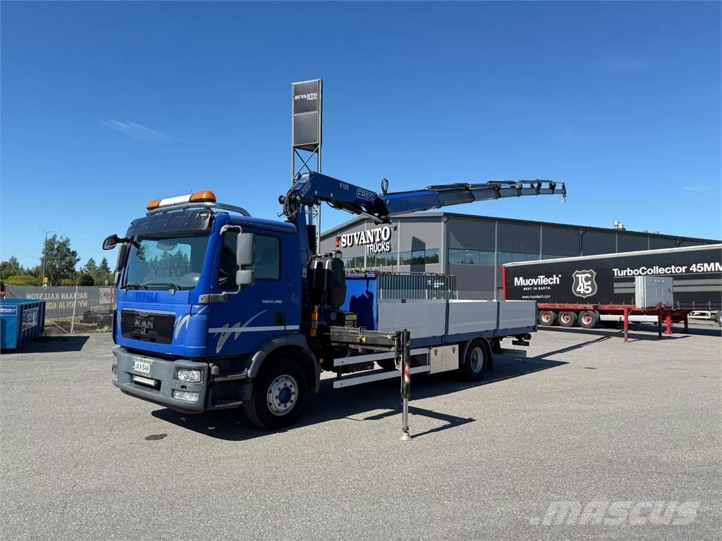 MAN TGM 15.290 4x2 Vlakke laadvloer met kraan