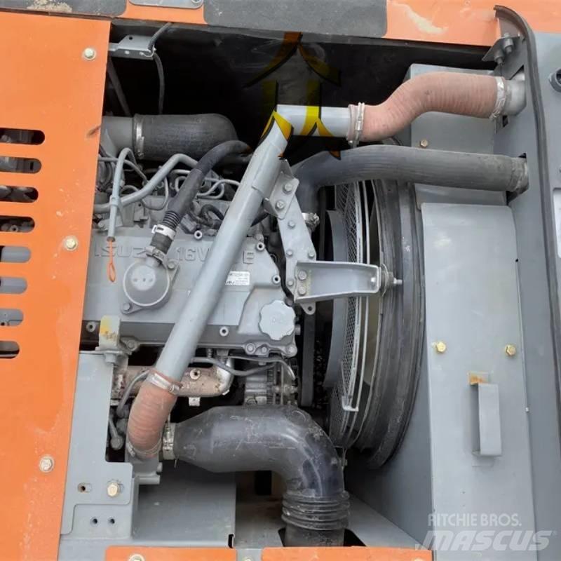 Hitachi ZX 210 Rupsgraafmachines