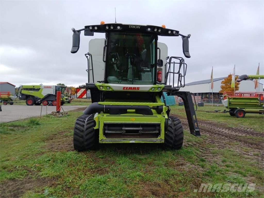 CLAAS Trion 660 TT Maaidorsmachines