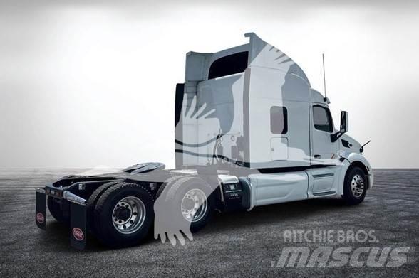 Peterbilt 579 Trekkers