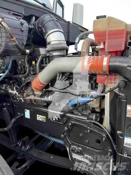 Peterbilt 579 Trekkers
