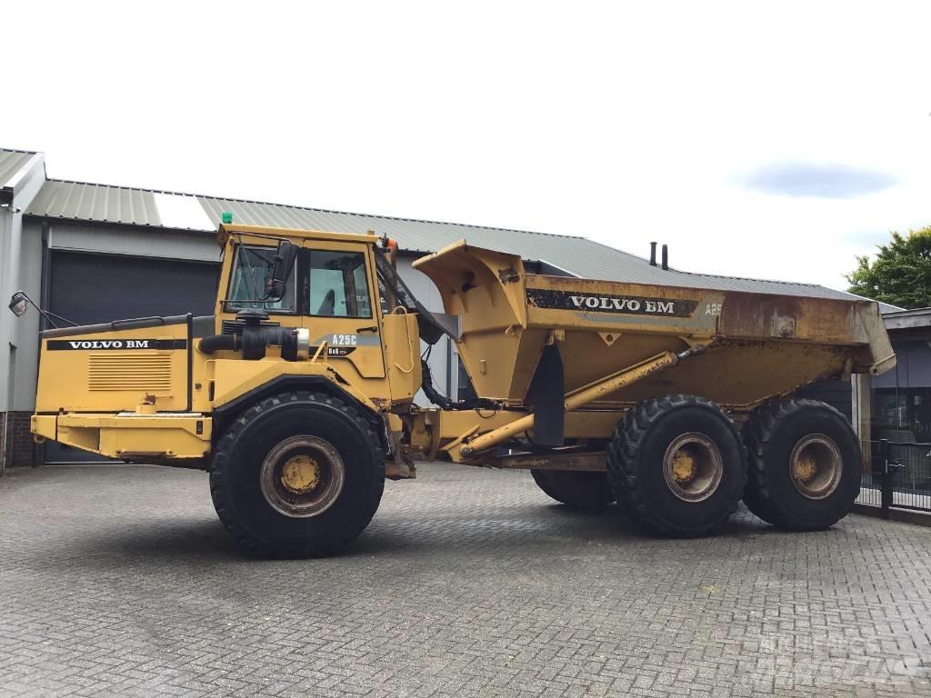 Volvo A 25 C Knik dumptrucks