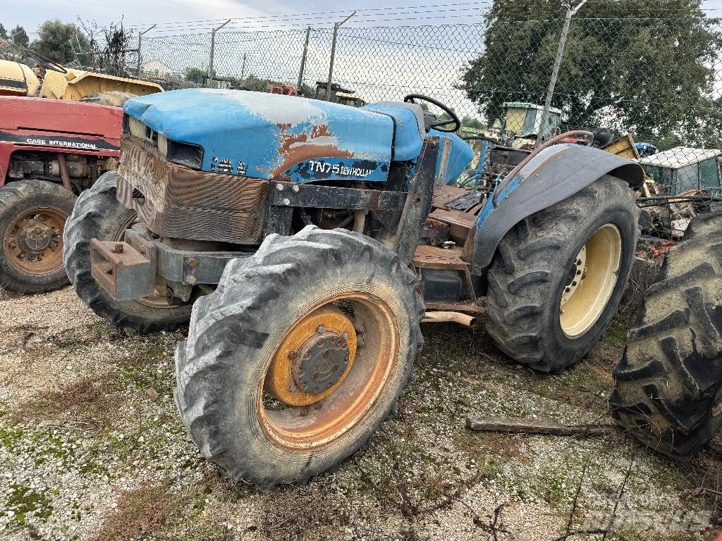 New Holland TN 75 Tractoren