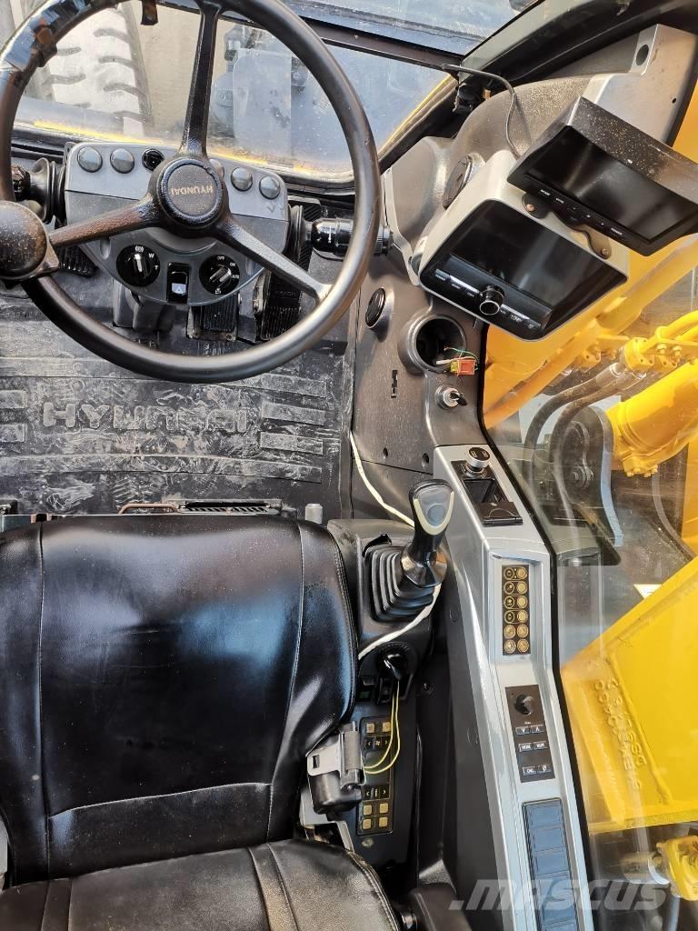 Hyundai R210W-9 Wielgraafmachines