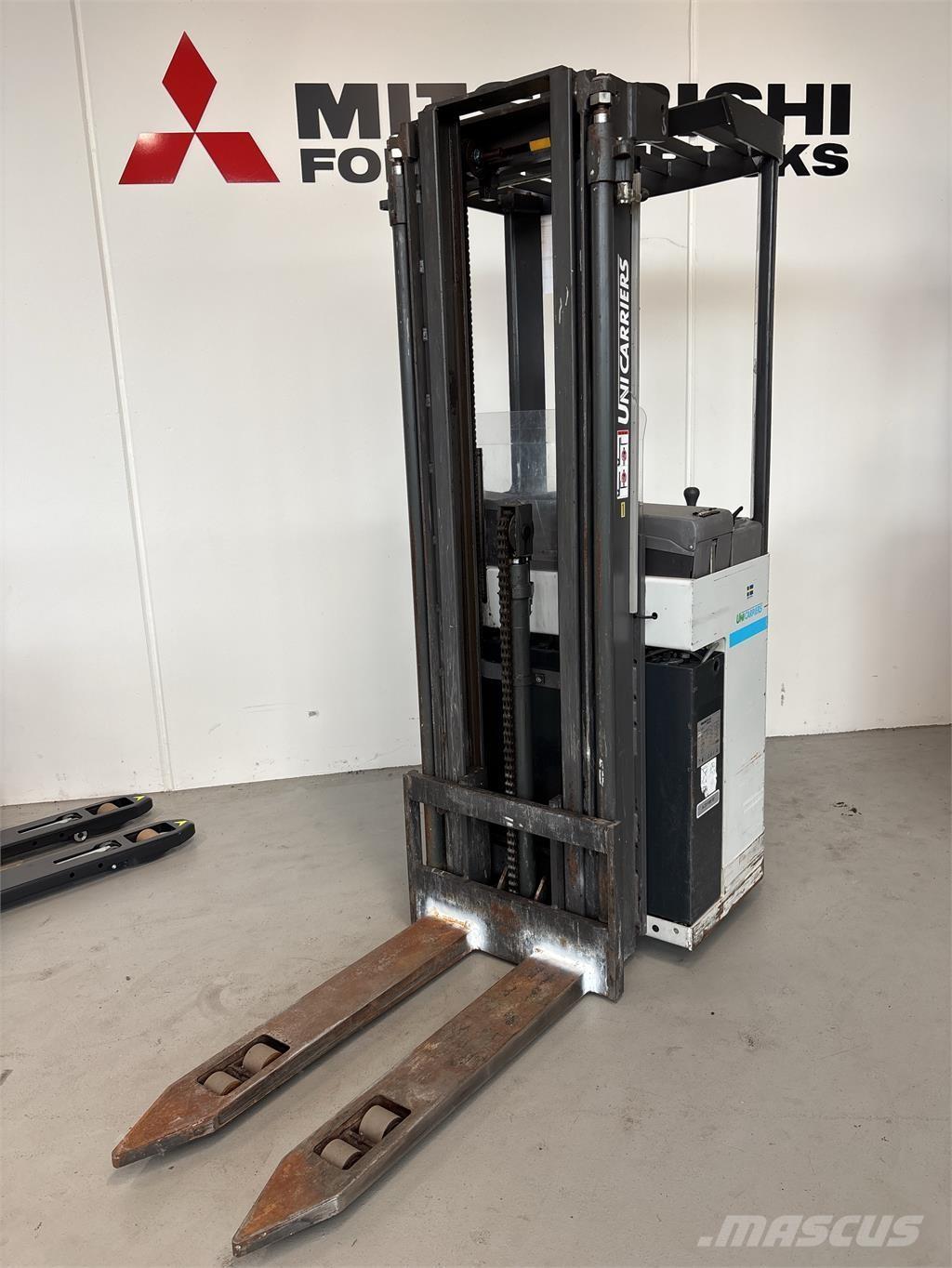 Atlet A160 Zelfrijdende stapelaars