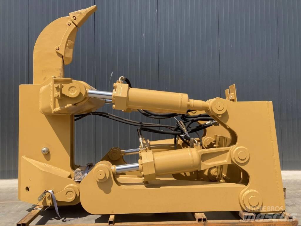 CAT D8T Wegopbrekers