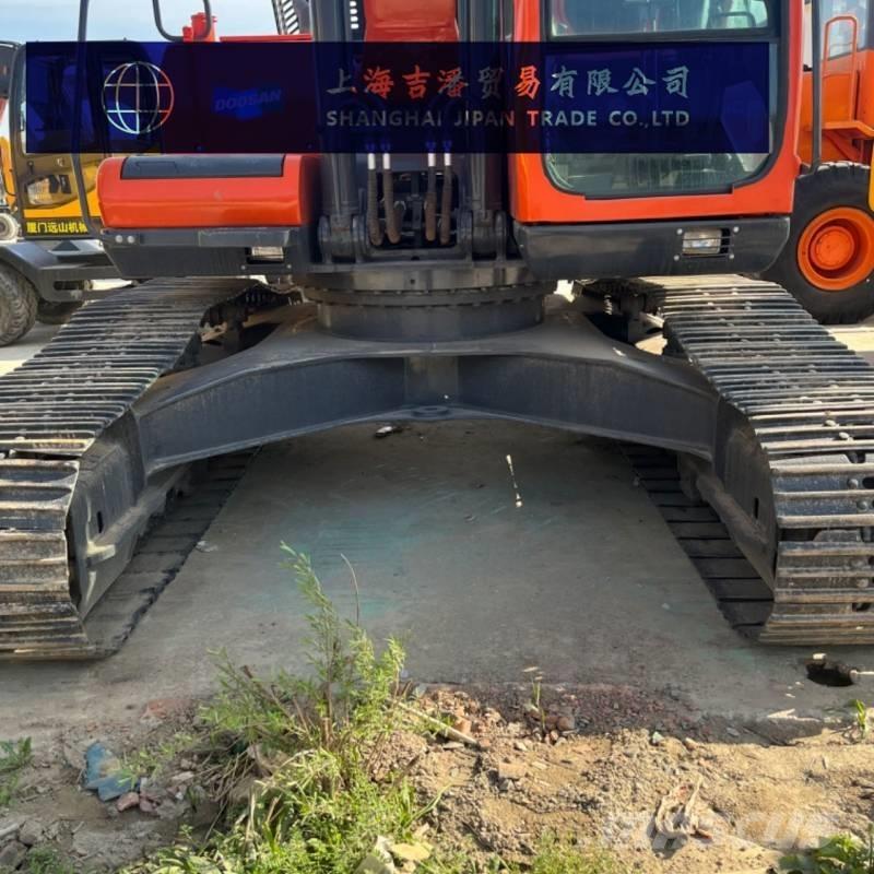 Doosan DX 300 Rupsgraafmachines