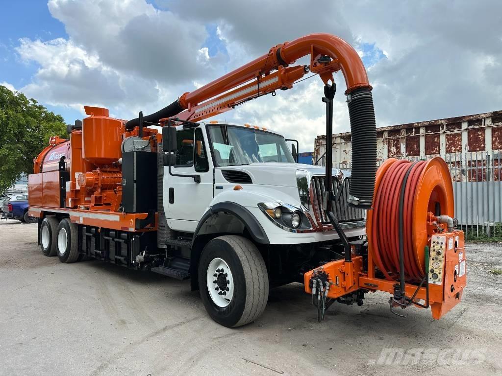 International 7400 Kolkenzuigers