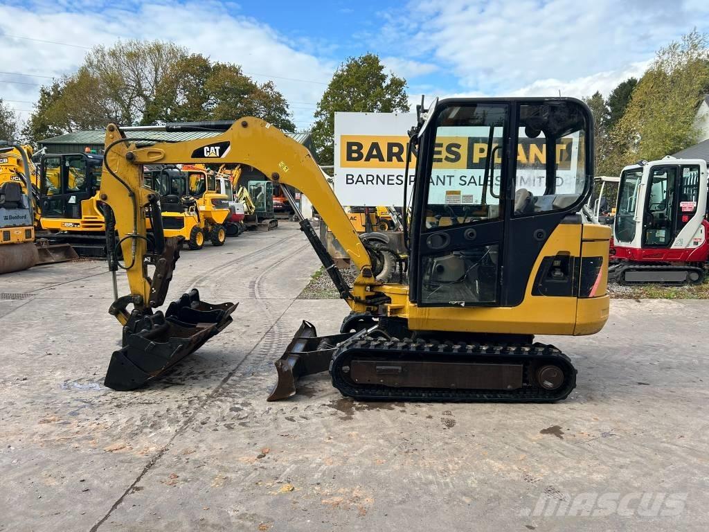 CAT 302.5 C Minigraafmachines < 7t