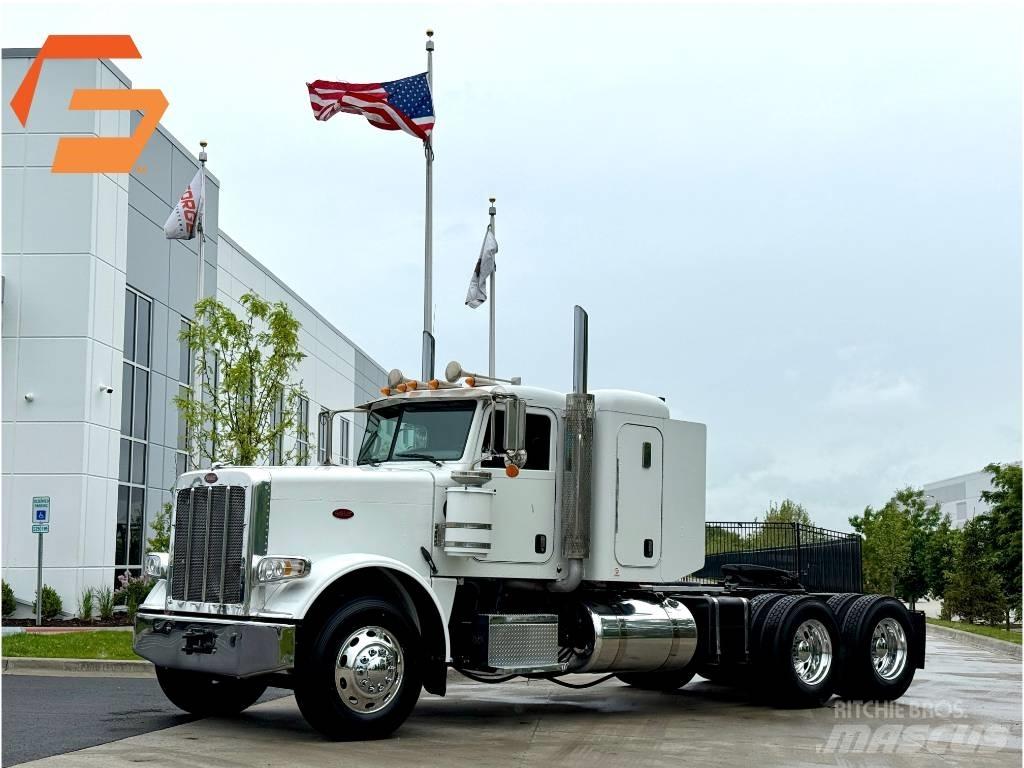 Peterbilt 389 Trekkers