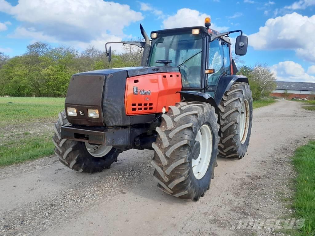 Valmet 8450 Mega Tractoren
