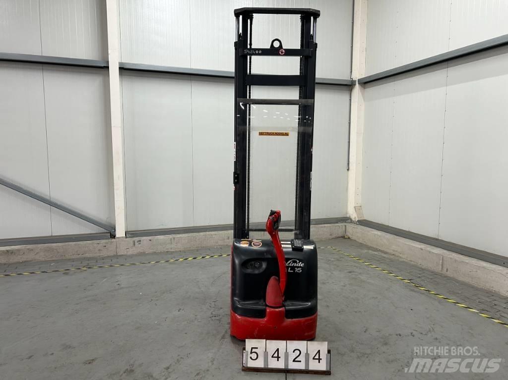 Linde T16L Zelfrijdende stapelaars