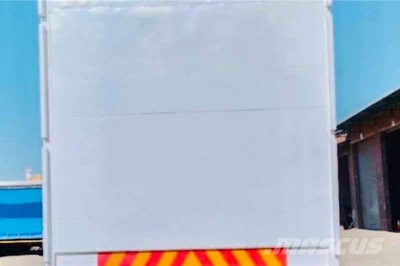  Custom Curtainside Overige aanhangers