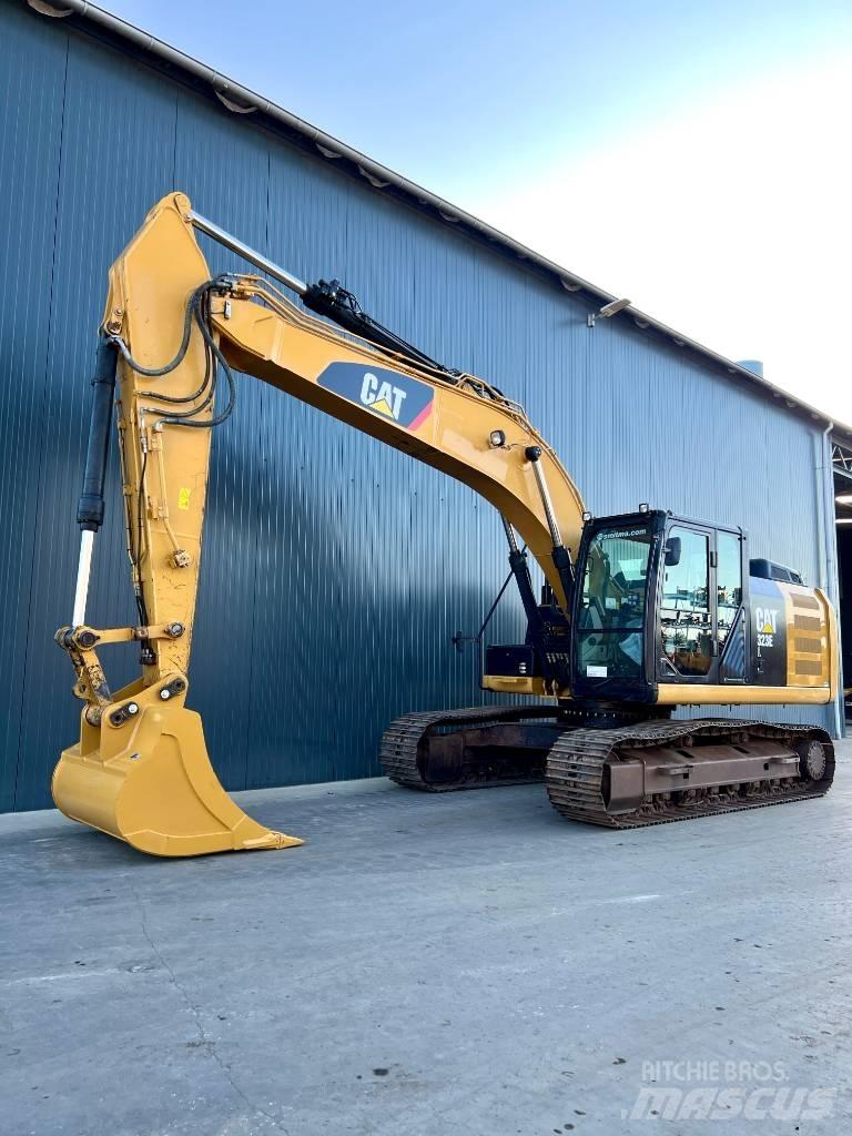 CAT 323E L Rupsgraafmachines