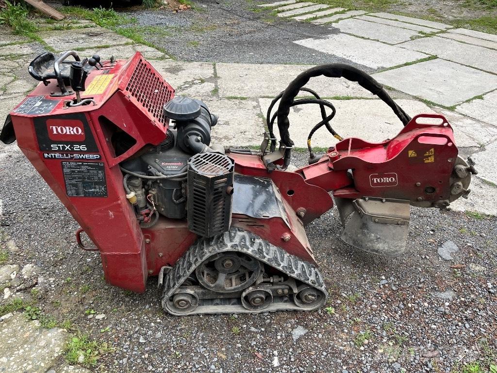 Toro STX26 Boomstronkfrees