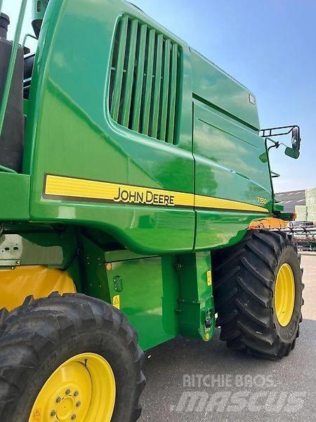 John Deere T 550 Maaidorsmachines
