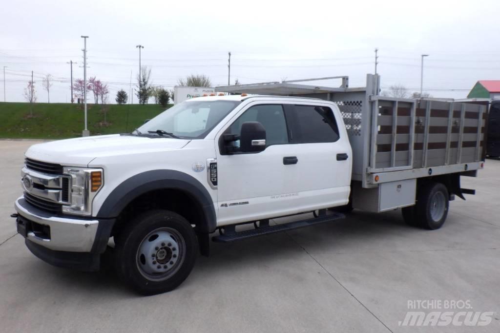 Ford F 550 XLT SD Platte bakwagens