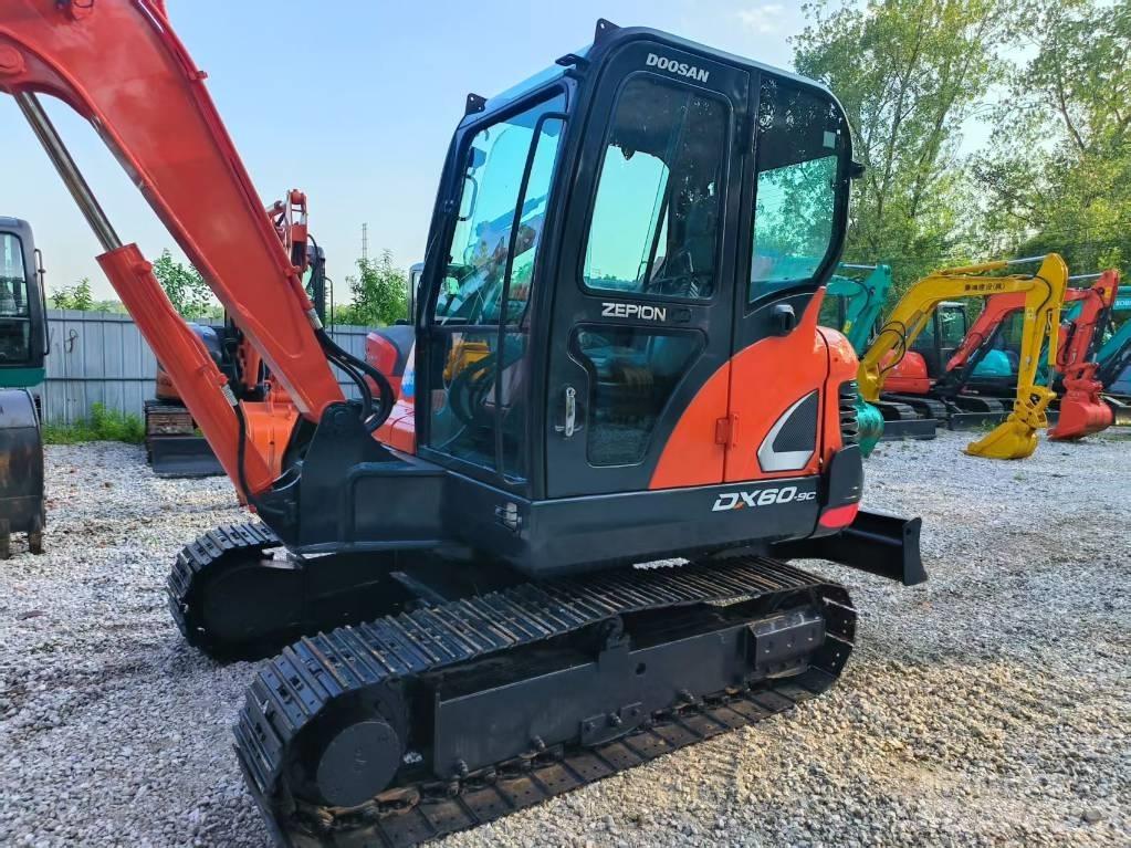 Doosan DX 60 Minigraafmachines < 7t