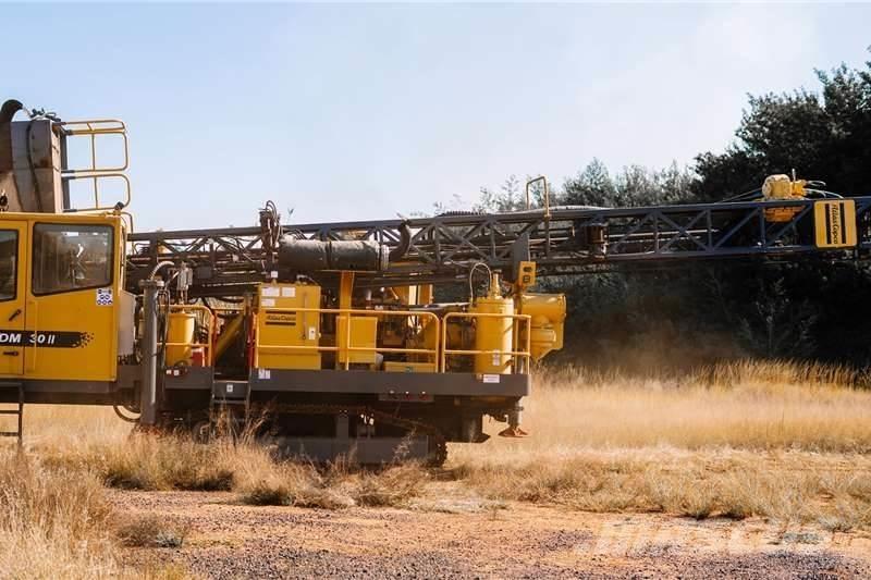Atlas Copco DM30 Surface drill rigs