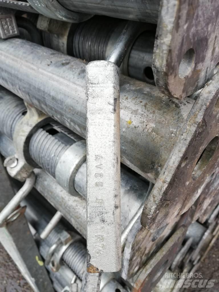 PERI PROP ERGO E-300 Steigermateriaal