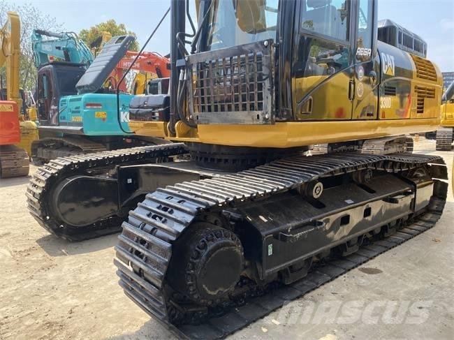CAT 330 D2L Rupsgraafmachines