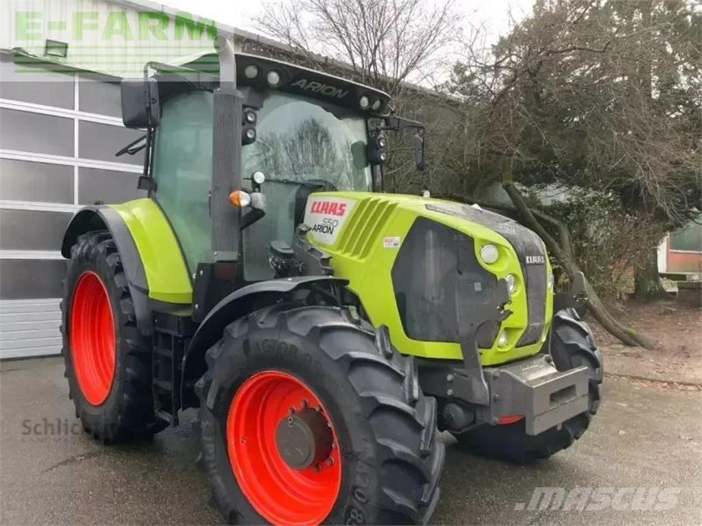 CLAAS arion 550 Tractoren