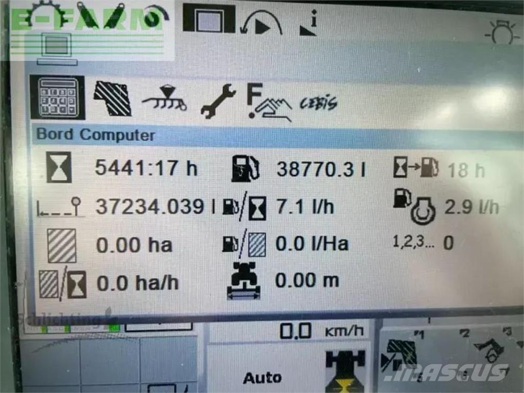 CLAAS arion 550 Tractoren